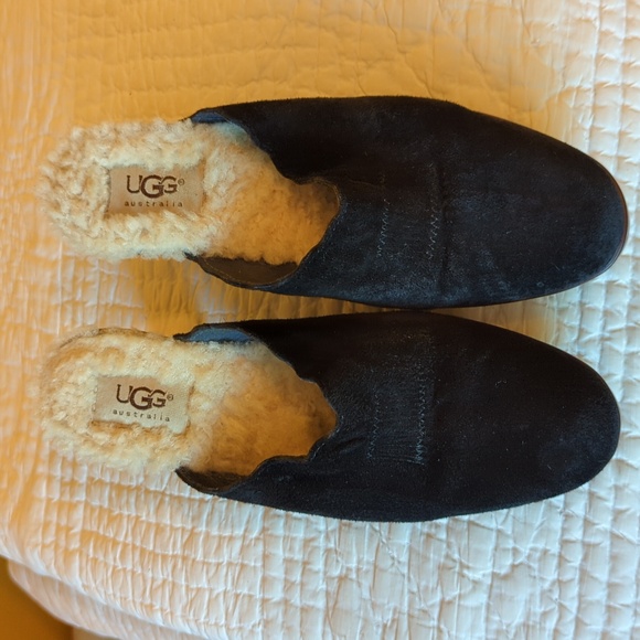 UGG Shoes - Ugg clogs